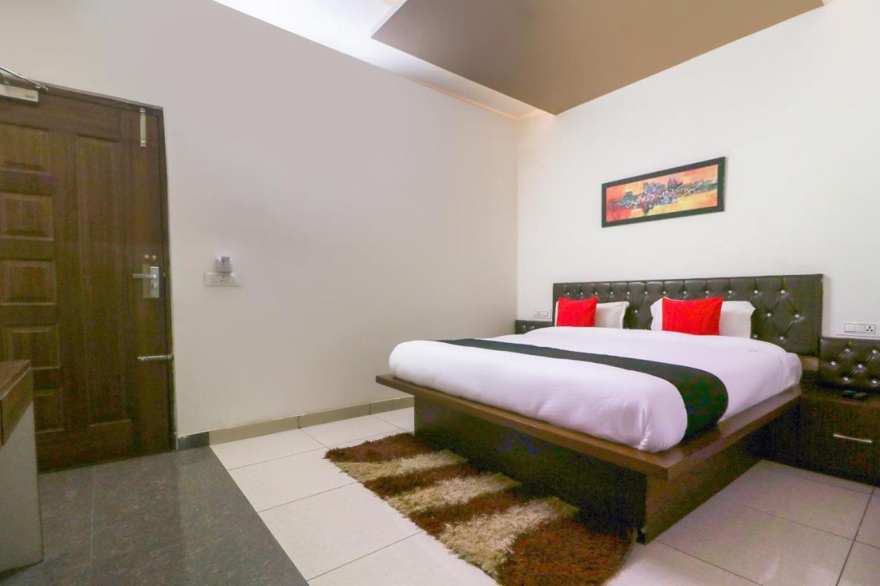Townhouse 765 The Grace Hotel Patiala Exterior photo